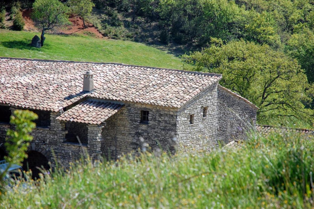 Le Domaine Du Castellas Sivergues Экстерьер фото