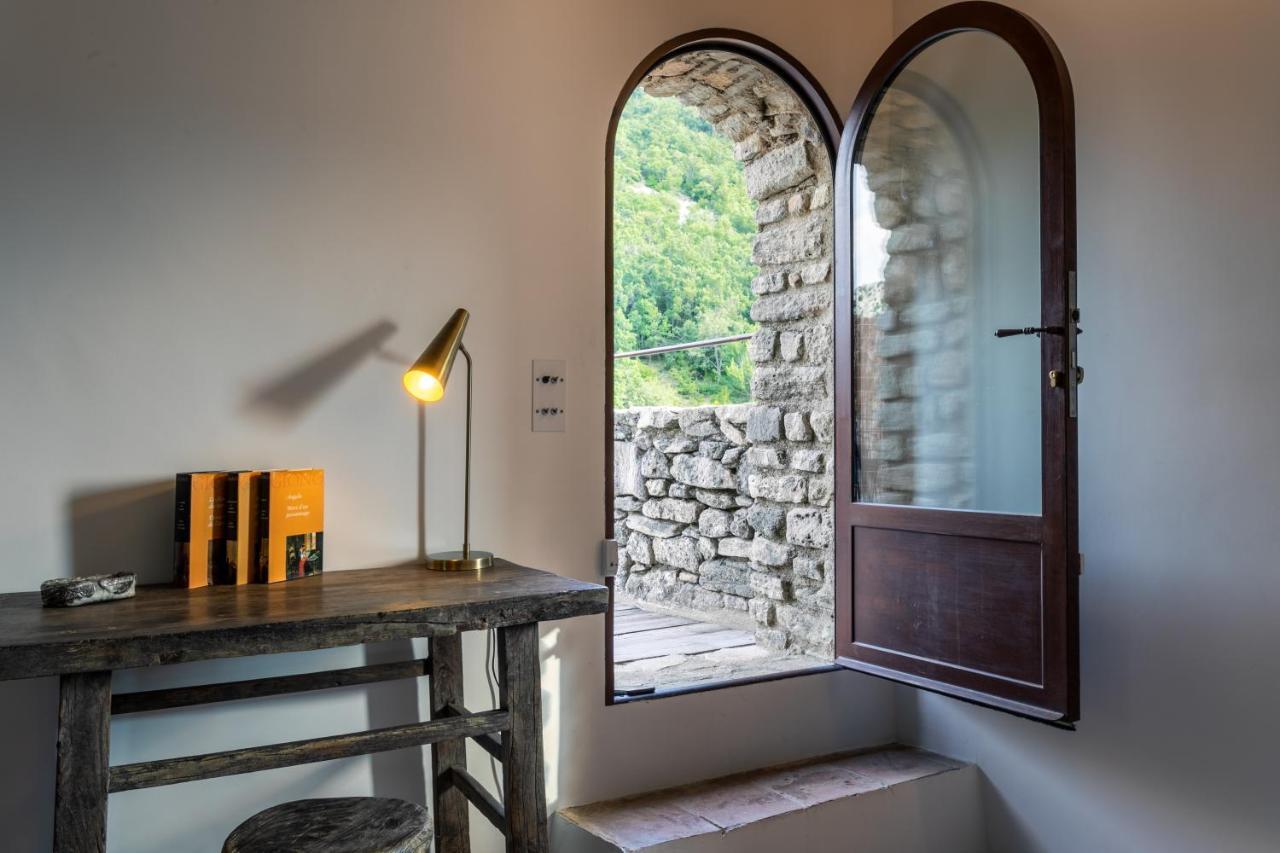 Le Domaine Du Castellas Sivergues Экстерьер фото