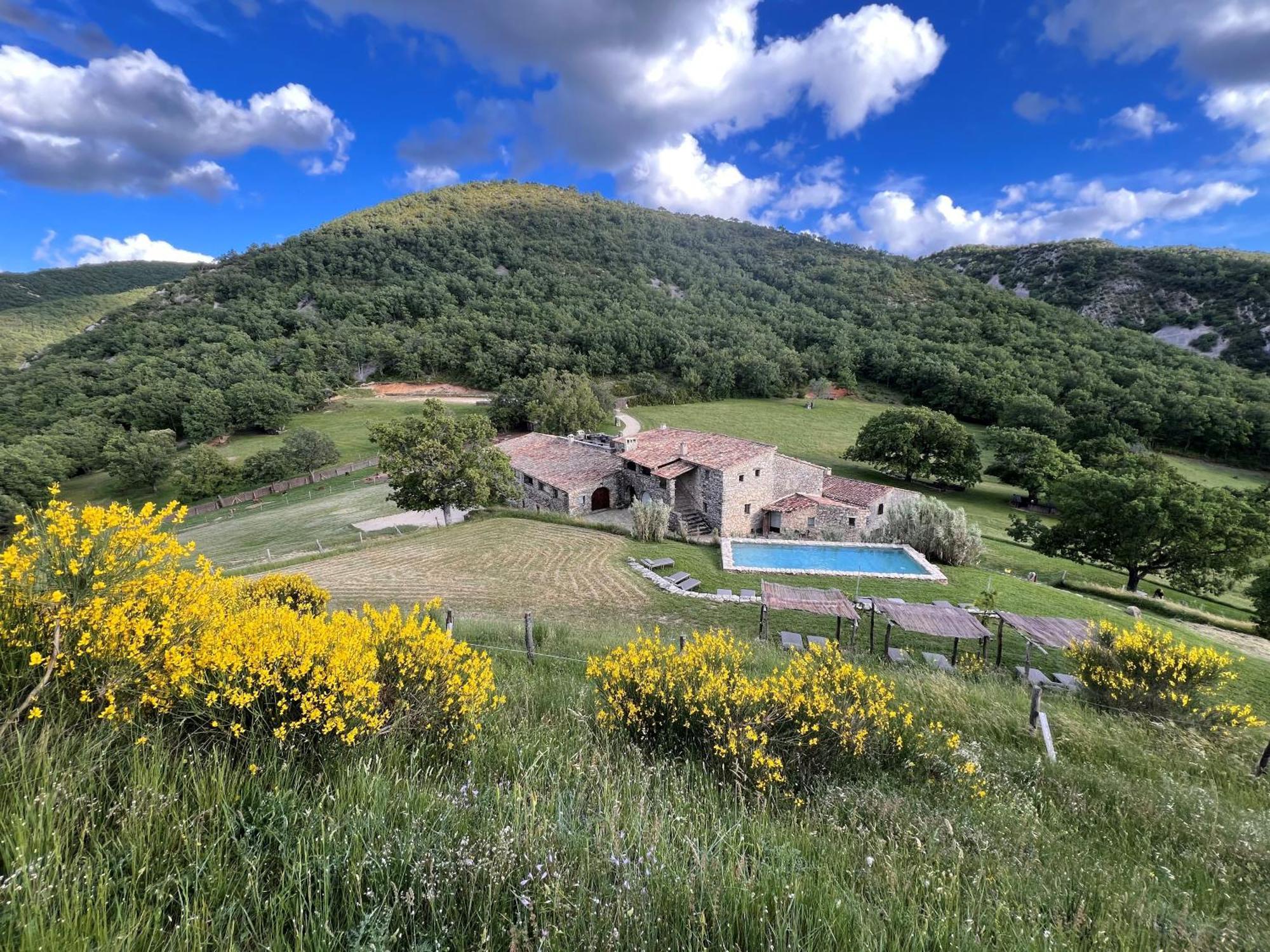 Le Domaine Du Castellas Sivergues Экстерьер фото